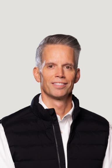 Portrait of Brian Higgins, Chief Customer Experience Officer at Verizon